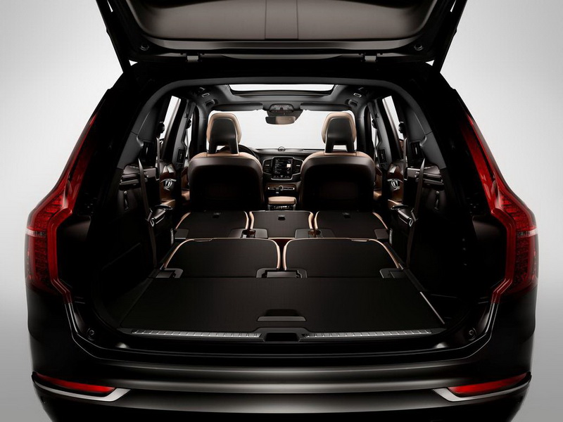 Volvo распродал первую партию нового XC90 за 47 часов - ФОТО