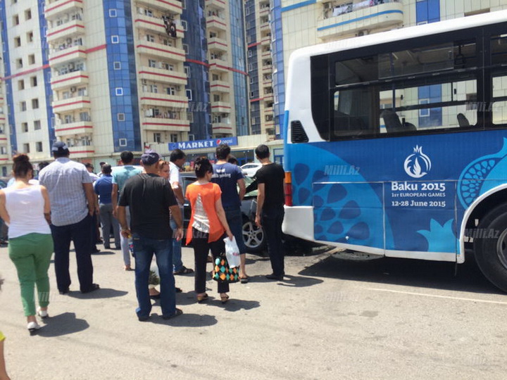 "Nissan" 3 adamı qana qəltan etdi - FOTO - VİDEO