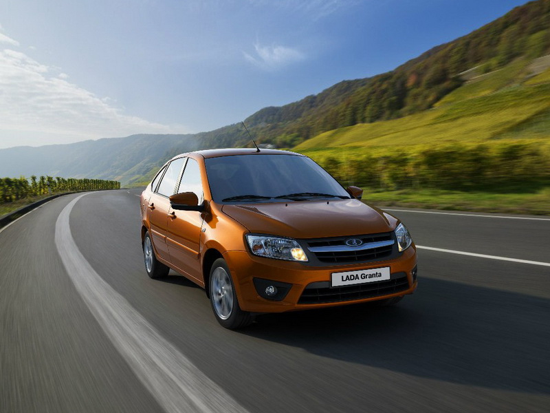 "АвтоВАЗ" опубликовал фотографии хэтчбека Lada Granta - ФОТО