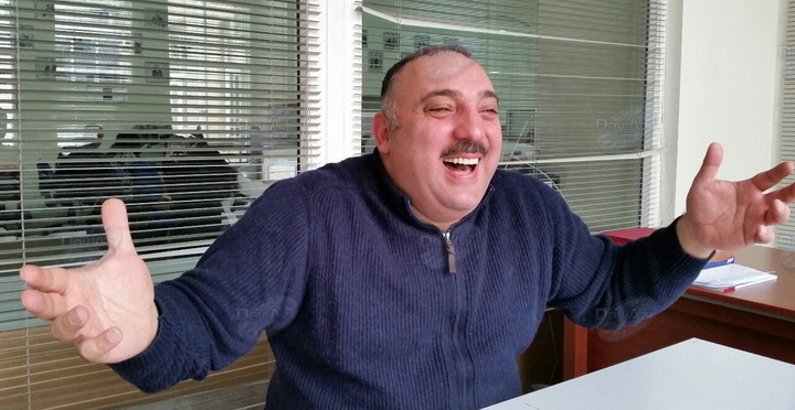 Бахрам Багирзаде в гостях у Day.Az: "Узнав, что я выиграл спор у жены, они скинулись и подарили мне мой первый смартфон" - ИНТЕРВЬЮ - ФОТО