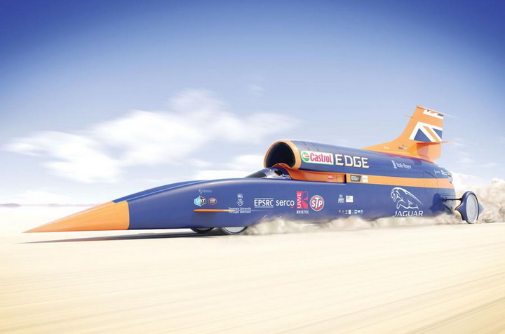 Проект Bloodhound продемонстрировал процесс строительства ракетомобиля - ФОТО