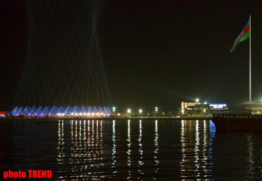 Невероятное освещение Baku Crystal Hall - ФОТО