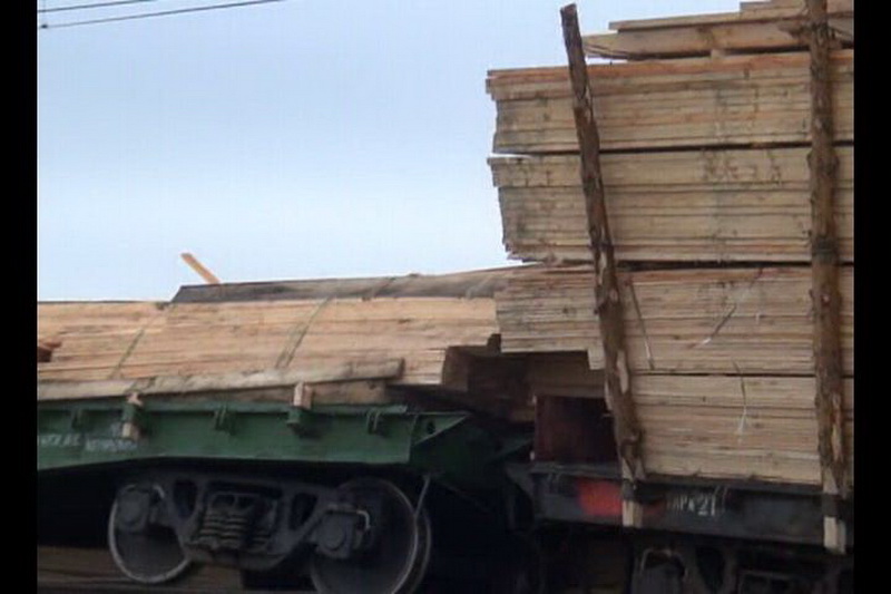 Частично восстановлено движение поездов после аварии - ОБНОВЛЕНО - ФОТО