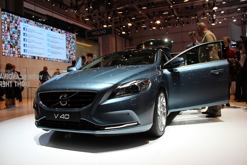 Началось производство Volvo V40 - ФОТО
