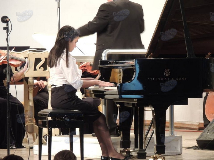 Воспитанники школы имени Тофика Гулиева блеснули на сцене Филармонии – РЕПОРТАЖ - ФОТО