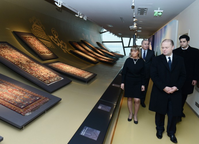 Премьер Мальты восхищен красотой азербайджанских ковров и Ичеришехер -ОБНОВЛЕНО - ФОТО