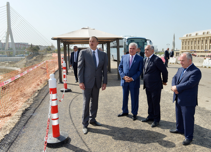 Президент Ильхам Алиев ознакомился с ходом работ по строительству Олимпийского стадиона, ряда дорожных объектов и восстановлению экосреды озера Беюкшор - ОБНОВЛЕНО - ФОТО