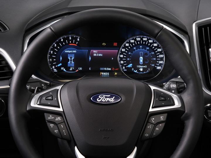 Ford показал абсолютно новый минивэн Galaxy - ФОТО