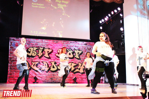 В Баку гастролирует хип-хоп-группа "Soul Street Dance Co." – ФОТО