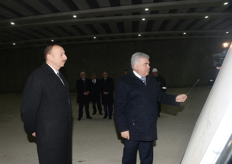 Президент Ильхам Алиев ознакомился с ходом строительных работ на дорожных узлах на проспекте Зии Буниятова - ОБНОВЛЕНО - ФОТО