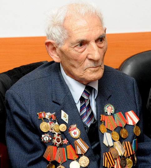 Арастун Мехтиев: Праздник Дня Победы наполнен особым смыслом для Азербайджана - ОБНОВЛЕНО - ФОТО