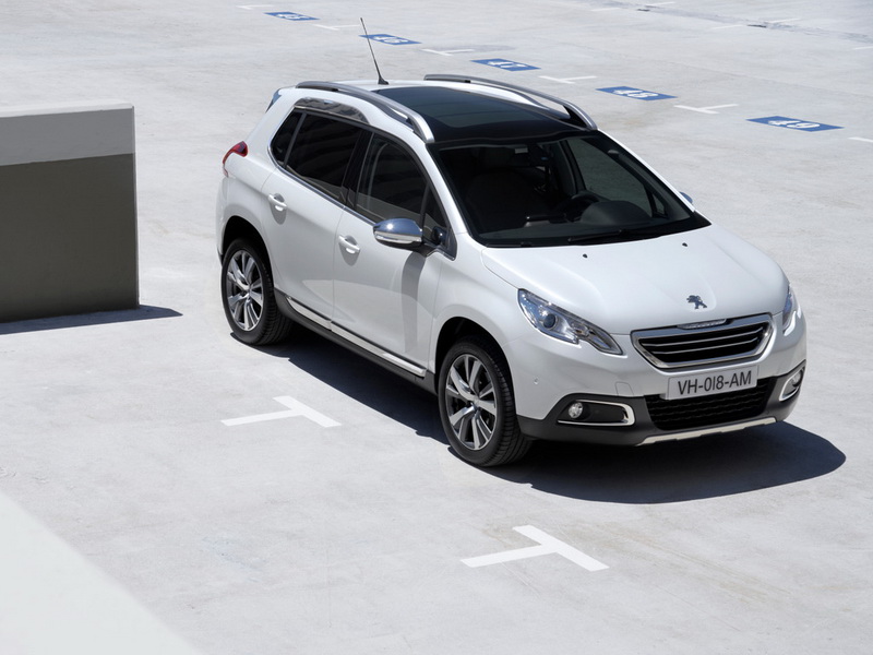 Peugeot рассекретил новый кроссовер 2008 - ФОТО
