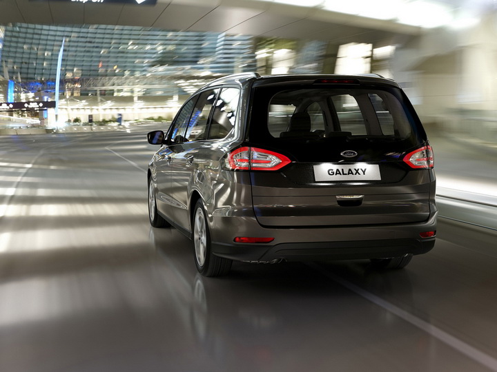 Ford показал абсолютно новый минивэн Galaxy - ФОТО