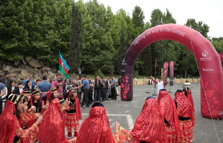 Факел Евроигр доставлен в Евлах - ФОТО - ВИДЕО