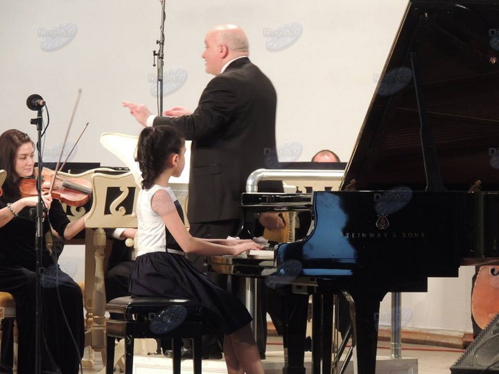 Воспитанники школы имени Тофика Гулиева блеснули на сцене Филармонии – РЕПОРТАЖ - ФОТО