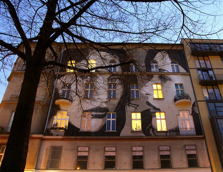 "Картинная галерея Day.Az": Невероятная 5-этажная фреска - ФОТО