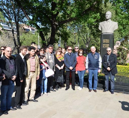 Ошеломительный успех бакинского театра в Тбилиси - ФОТО