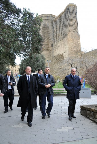 Премьер Мальты восхищен красотой азербайджанских ковров и Ичеришехер -ОБНОВЛЕНО - ФОТО