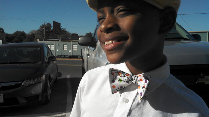 11-летний мальчик сделал бизнес на галстуках - ФОТО