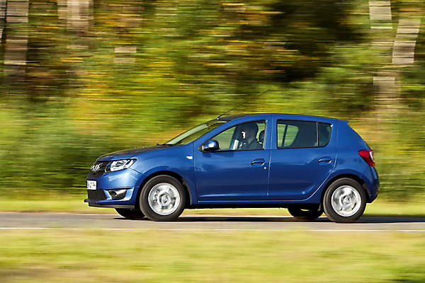 Sandero Stepway: авто для плохих дорог и активного отдыха - ФОТОСЕССИЯ