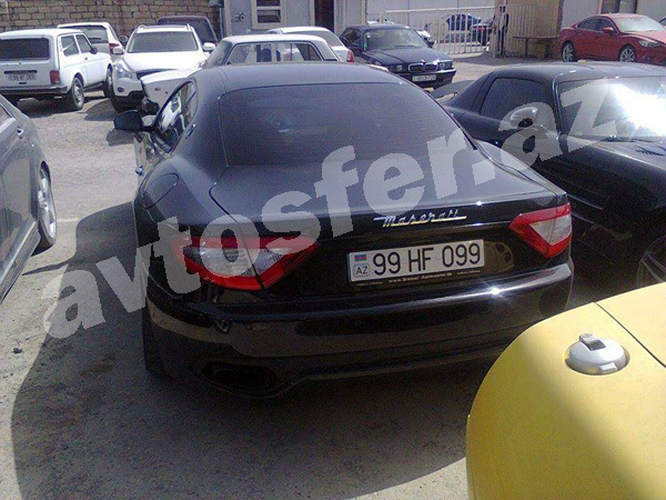 200 minlik maşınları Bakıda cərimə meydançasına saldılar - FOTO