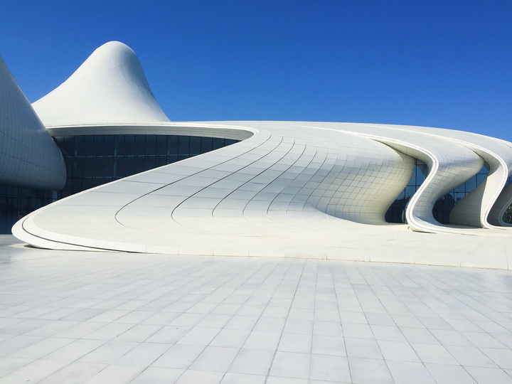 Центр Гейдара Алиева привел в восторг известного блогера - ФОТОГАЛЕРЕЯ