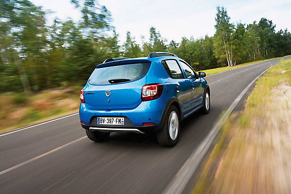 Sandero Stepway: авто для плохих дорог и активного отдыха - ФОТОСЕССИЯ