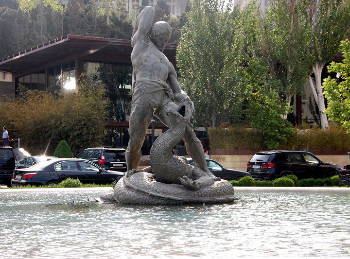 Bakı funikulyoru turistlərini gözləyir - FOTO