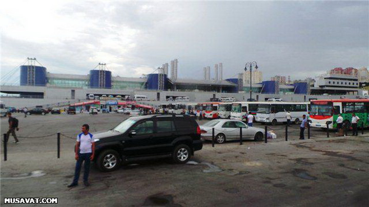 Avtovağzalda insanları kimlər, necə incidir? - FOTO