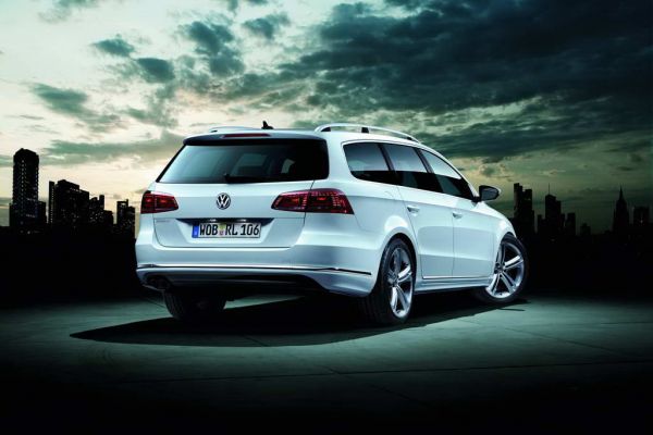 Volkswagen Passat R-Line: скромный тюнинг от производителя - ФОТОСЕССИЯ
