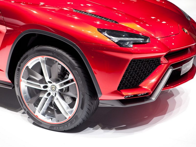 Кроссовер Lamborghini может оказаться неожиданно доступным - ФОТО
