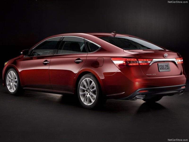 Toyota представила новый Avalon премиум-класса - ФОТОСЕССИЯ