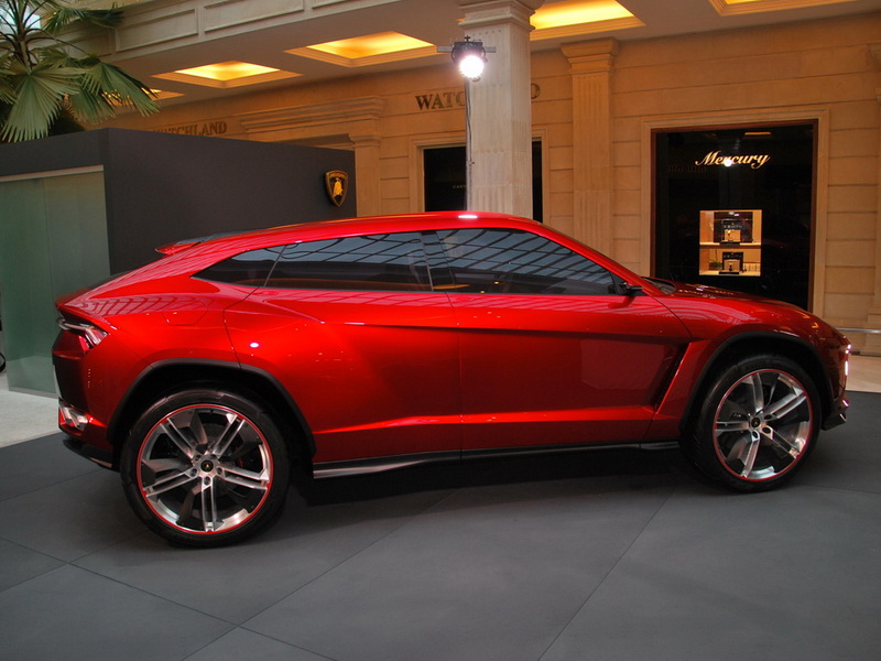 Кроссовер Lamborghini может оказаться неожиданно доступным - ФОТО