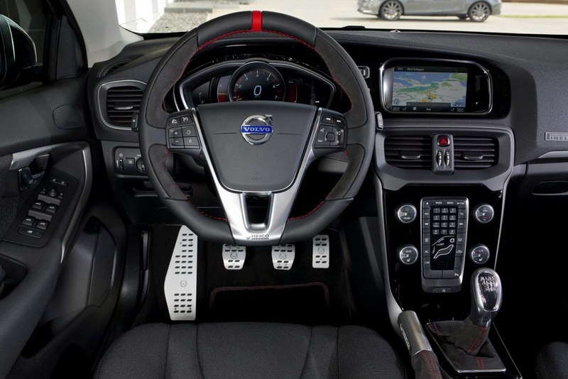 Придворные тюнеры Volvo создали спецверсию V40 - ФОТО
