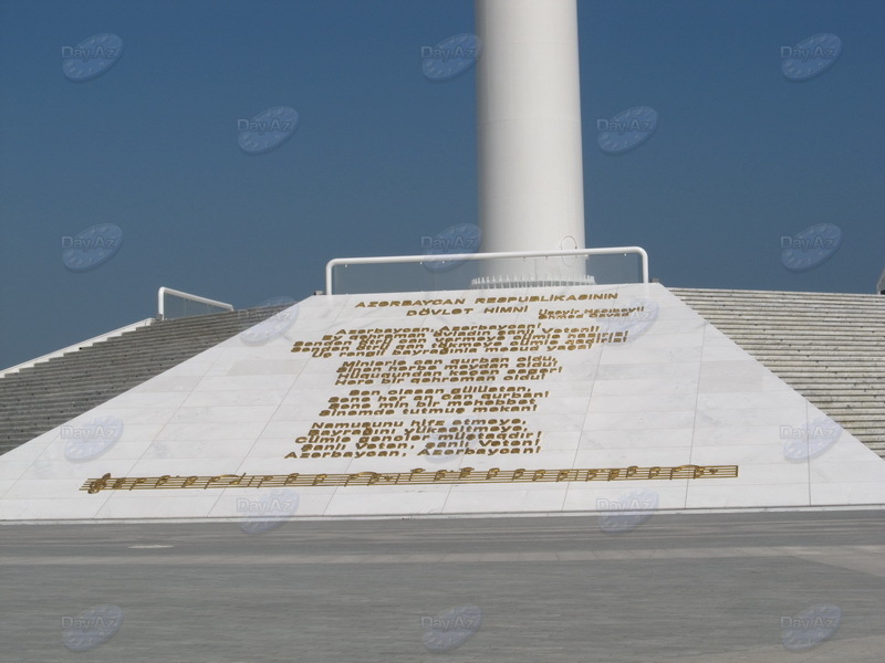 Новый символ Баку: Площадь государственного флага - ФОТОСЕССИЯ