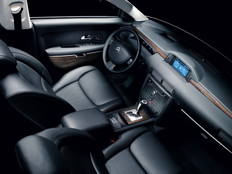 Citroen завершает производство флагманского C6 - ФОТО