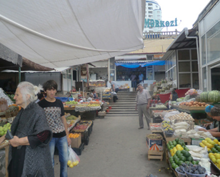 "Təzə bazar" iki hissəyə bölünüb - FOTO