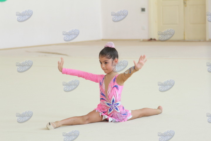 Будущие победители. Один день в Бакинской школе гимнастики - РЕПОРТАЖ - ФОТО