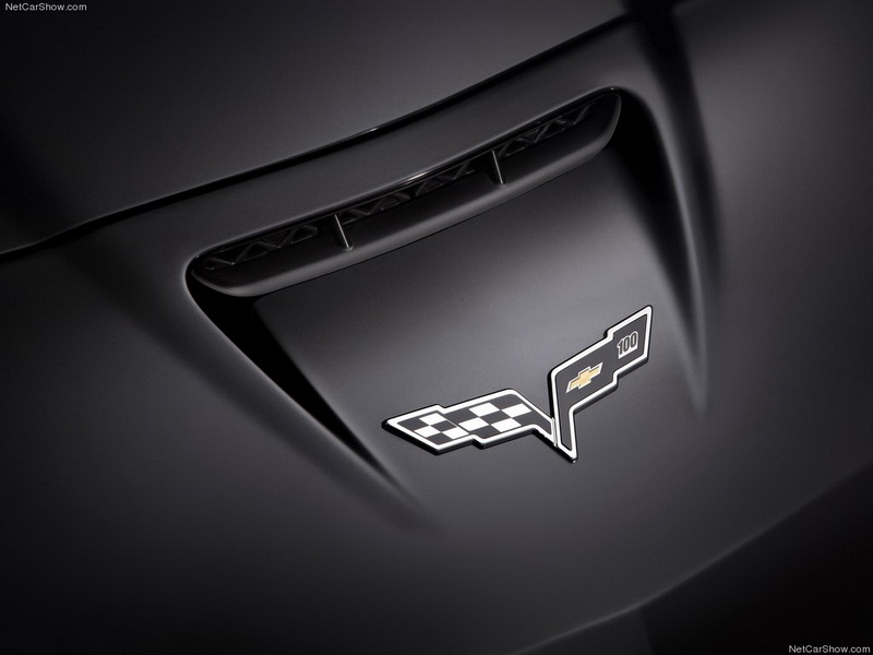 Рассекречена внешность мощного Chevrolet Corvette - ФОТО