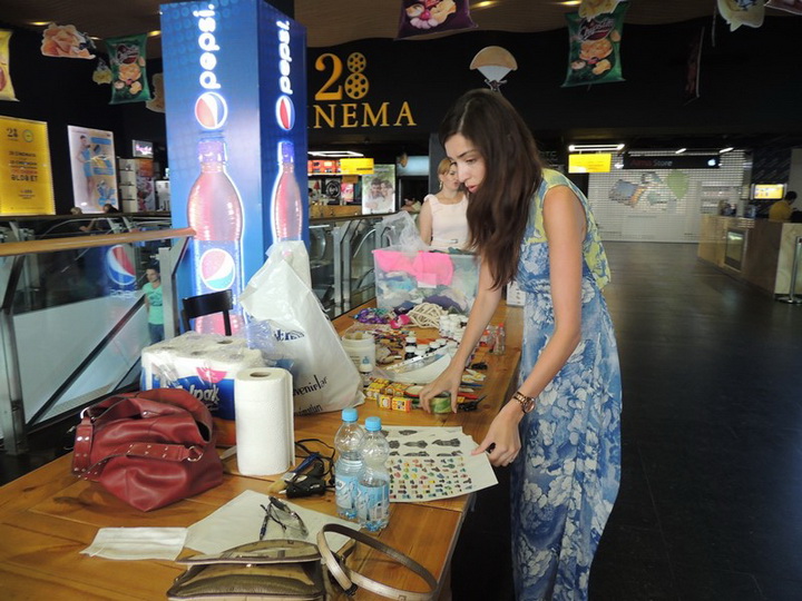 “Art Scarves by MenzerHajiyeva”, художница Нармина Велиева, 28 Cinema и Day.Az устроили для подростков с ограниченными возможностями мастер-класс - ФОТО - ВИДЕО