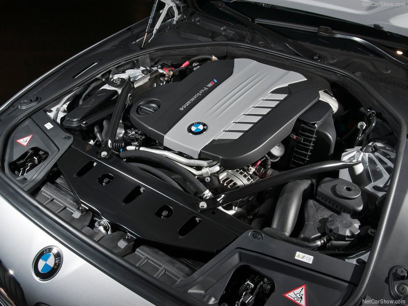 Новый BMW M550d с новым три-турбо дизельным двигателем - ФОТОСЕССИЯ