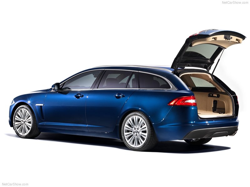 Jaguar официально представила универсал на базе модели XF - ФОТОСЕССИЯ