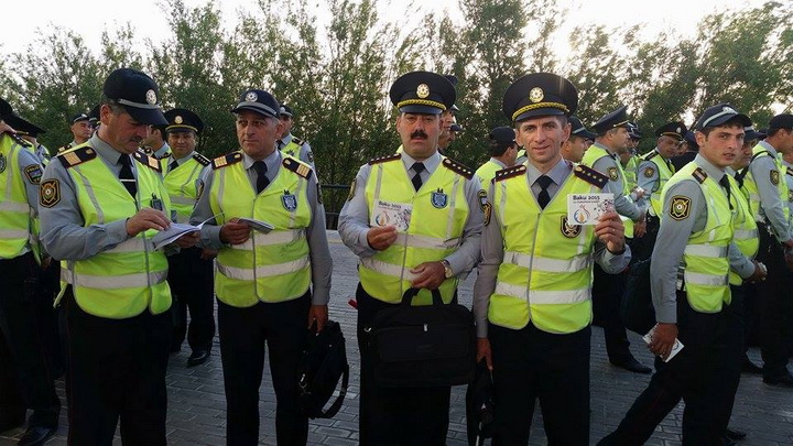 Yol polisinin xarici vətəndaşla ünsiyyətində problem olmayacaq – FOTO