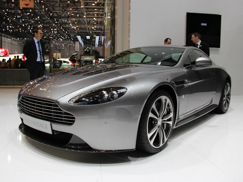 В Женеве показали обновленный Aston Martin V8 Vantage - ФОТОСЕССИЯ