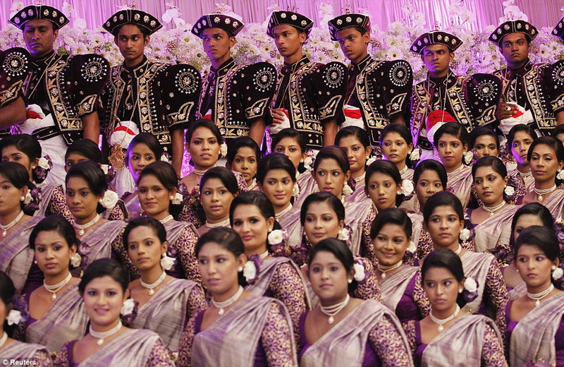 Свадьба на мировой рекорд: 126 подружек невесты - ФОТО