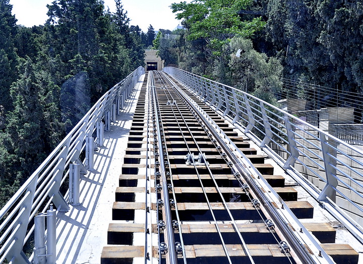 Bakı funikulyoru turistlərini gözləyir - FOTO