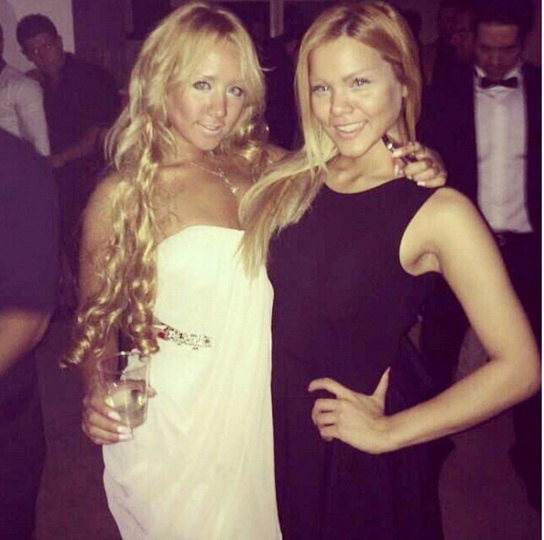 Açıq-saçıq İran qızları - FOTOLAR