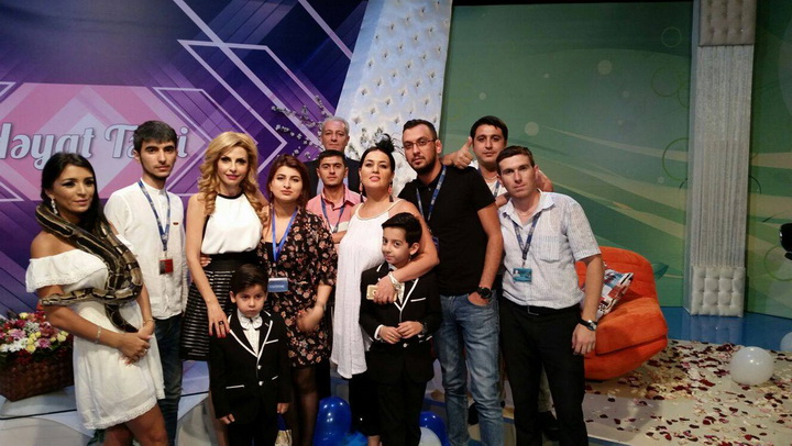 Ламие Алекпергызы подарили живого питона, но она... - ФОТО