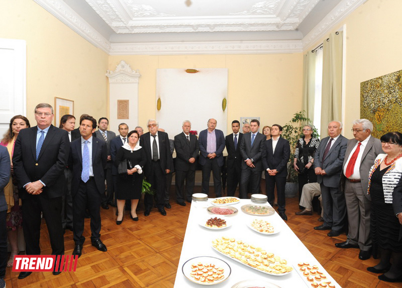 Наргиз Пашаевой вручен французский Орден Академических Пальм офицерской степени - ФОТО