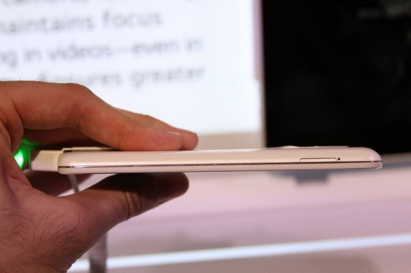 LG представила смартфон G2 - ОБНОВЛЕНО - ФОТО - ВИДЕО